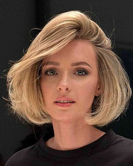 The Voluminous Brunette Pixie with Side Sweep