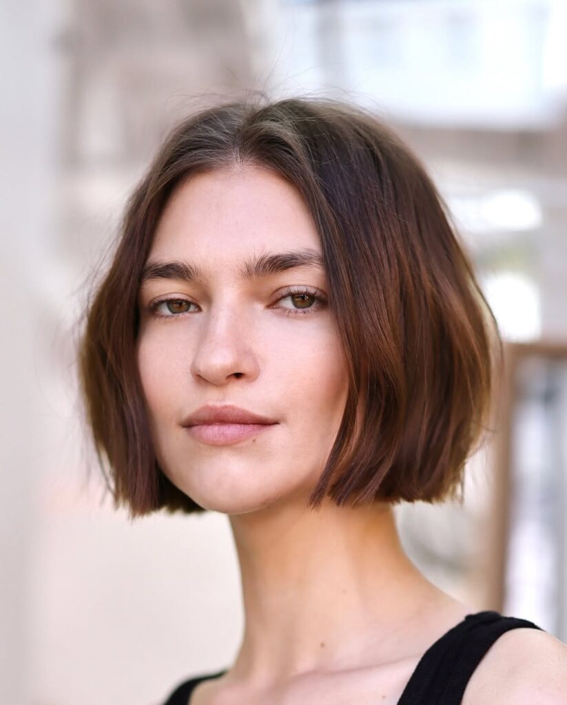 14 New Cute Haircuts Ideas for 2026 You’ll Want Before Everyone Else Does 11 Chin-Length Bob with Bangs