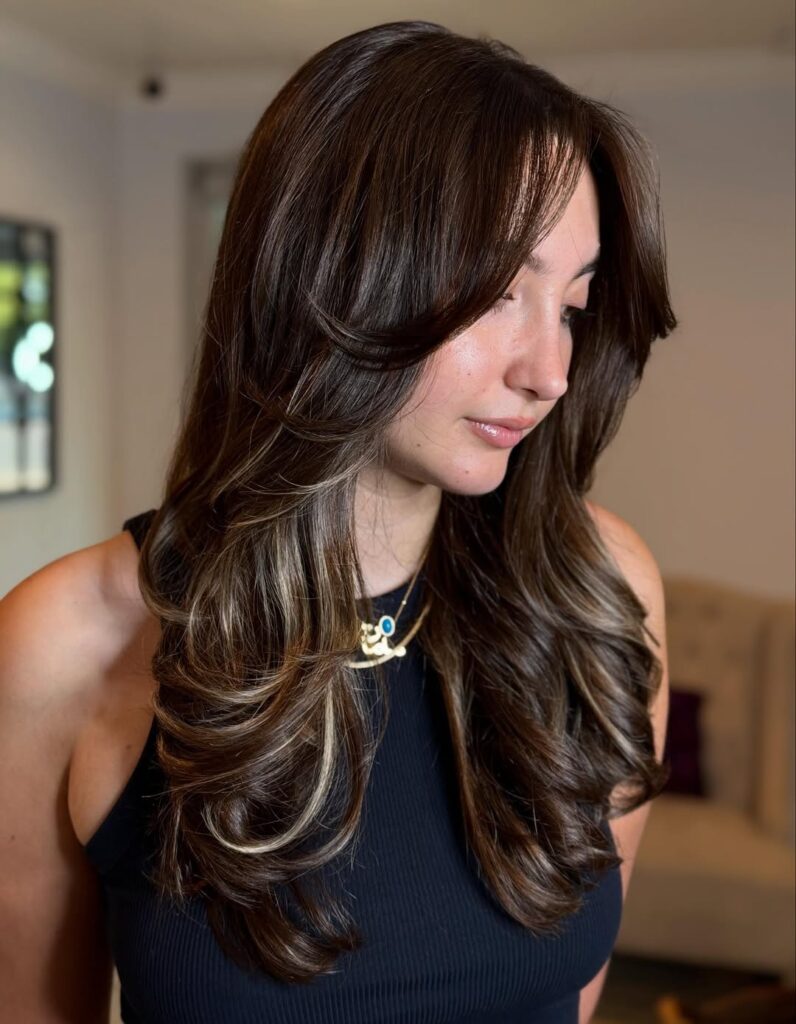 15 Effortless Spring Haircut Ideas 2026 That Instantly Fix Boring, Lifeless Hair 6 Curtain Bangs with Medium Layers