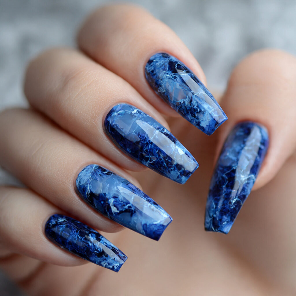 15 Dark Blue Nail Ideas That Look Expensive (But Are Totally Wearable Tomorrow) 10 Dark Blue Marble Nails
