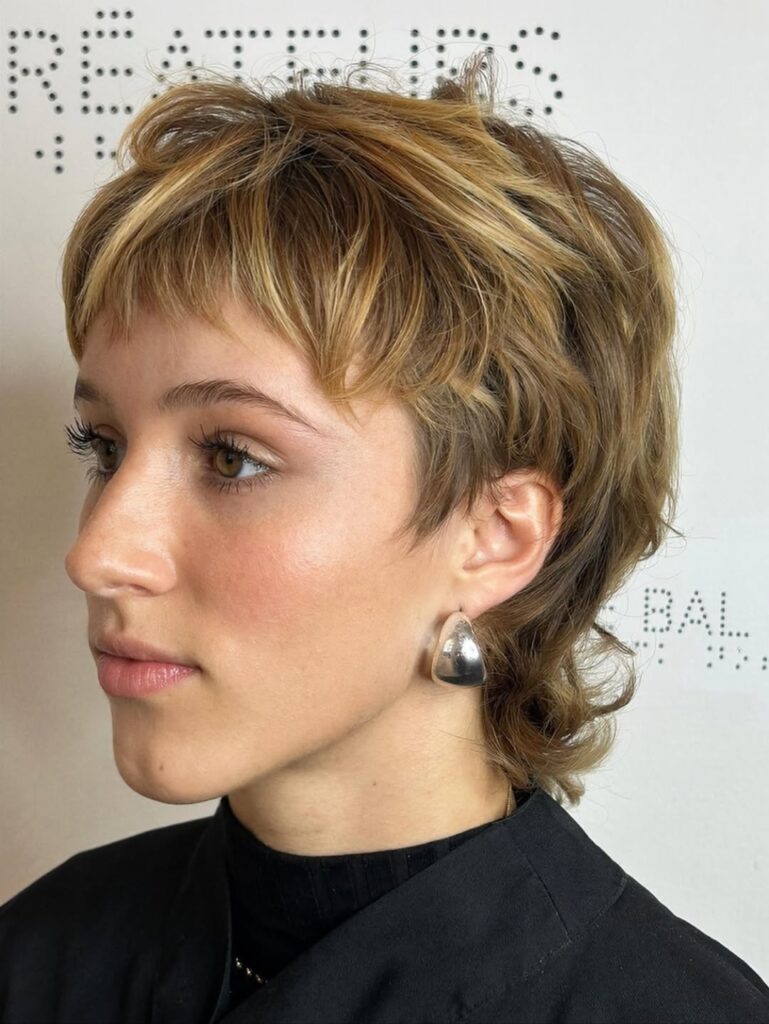15 Effortless Spring Haircut Ideas 2026 That Instantly Fix Boring, Lifeless Hair 11 The Modern Mullet
