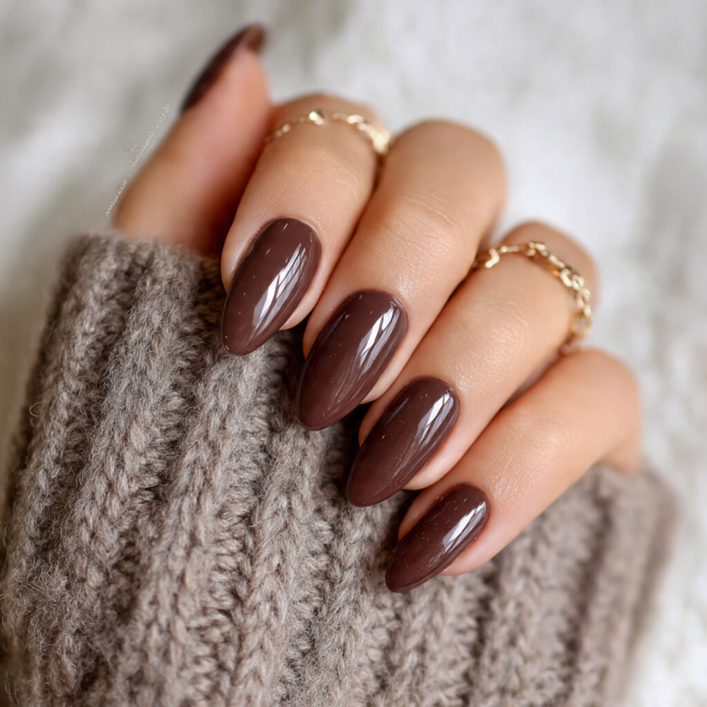 15 Almond Acrylic Nails That Instantly Elevate Your Style (And the Outfits That Look Amazing With Them) 9 brown almond acrylic nails fall outfit