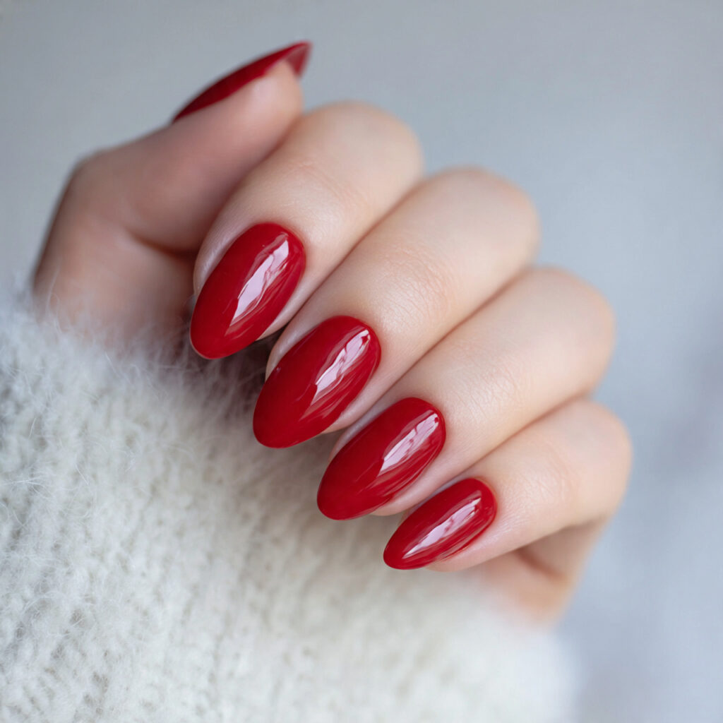 red short almond nails
