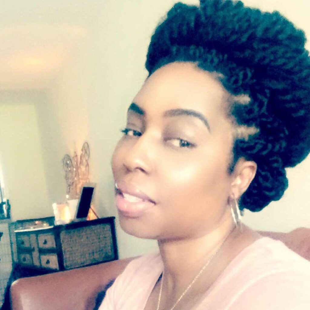16 Protective Hairstyles for Natural Hair That Will Elevate Your Look – Effortlessly Chic! 16 Puff with a Twist