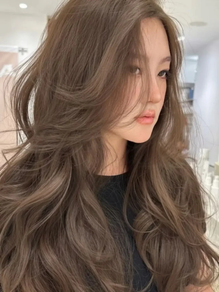 18 Golden Brown Hair Color Ideas That Make Brunette Hair Look Expensive Without Even Trying 10 Ashy Golden Brown Hair