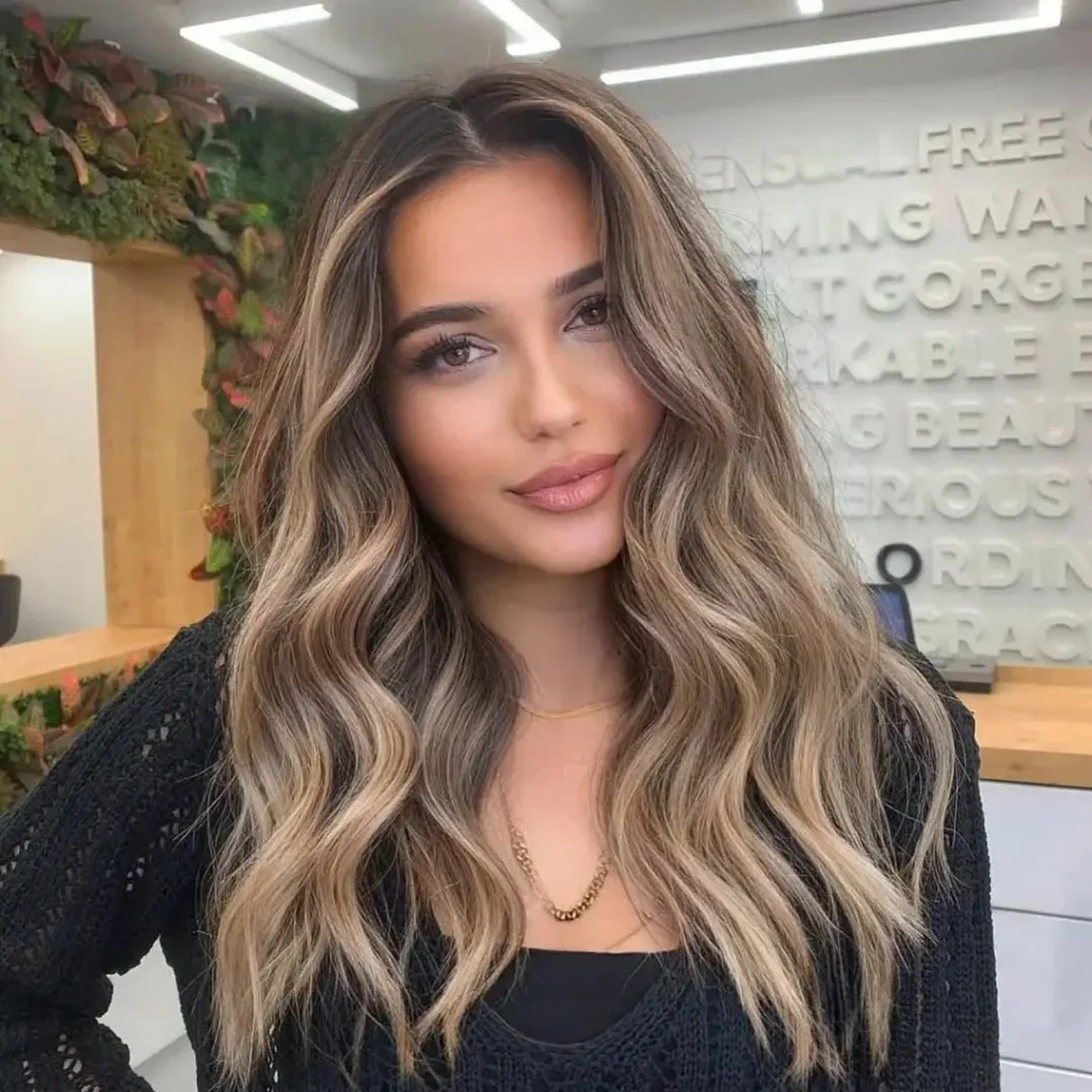 18 Natural Hair Color Ideas That Look Effortless, Expensive, and So Wearable 14 Beige Blonde