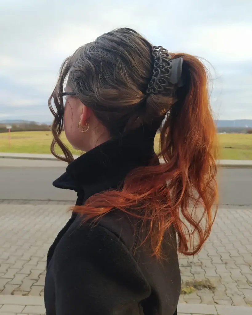 Claw Clip Ponytail Hack