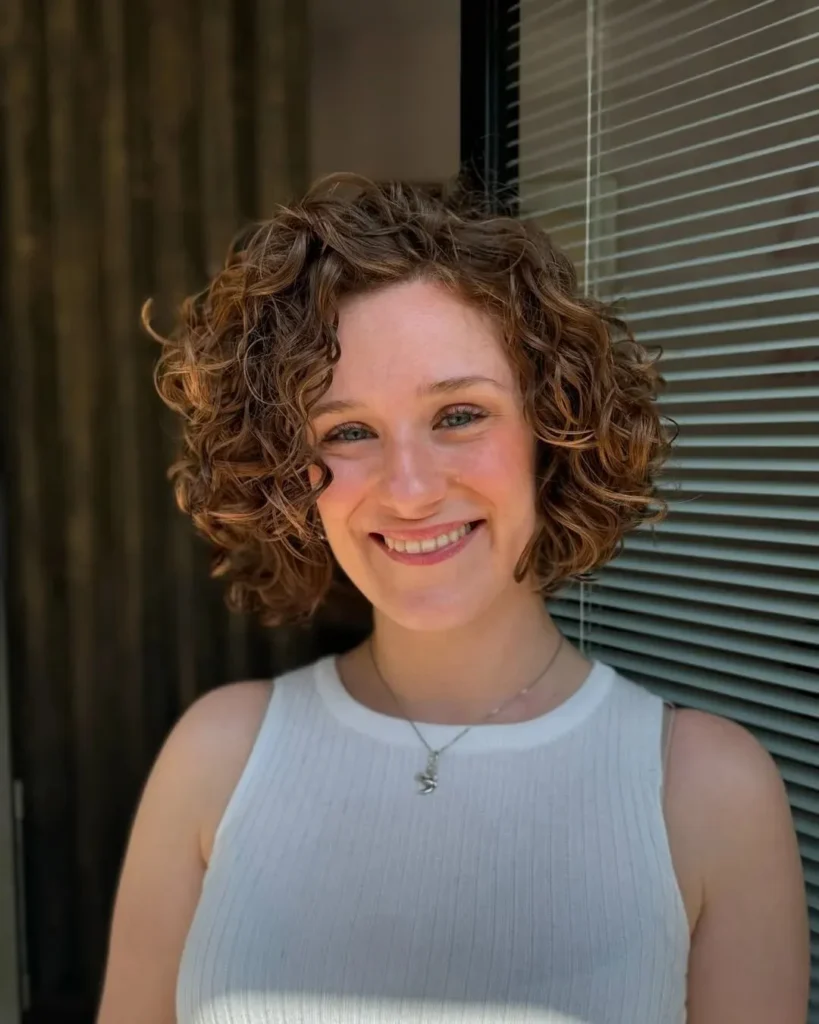 16 Cute Short Hair Ideas That Look Effortless, Chic, and Totally Screenshot-Worthy 6 Curly Short Bob