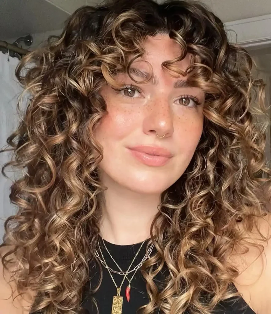 18 Golden Brown Hair Color Ideas That Make Brunette Hair Look Expensive Without Even Trying 18 Golden Brown Curly Hair