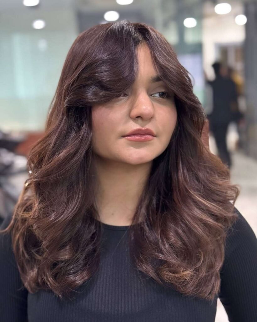 15 Mocha Hair Color Ideas That Look Expensive Without Screaming “I Spent My Whole Paycheck” 13 Golden Mocha Hair Color