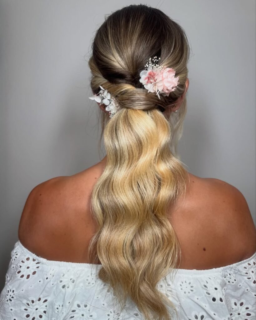 Low Ponytail with Soft Waves