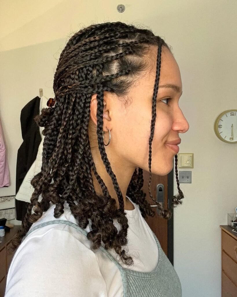 12 Cute School Hairstyles Ideas That’ll Make Mornings Way Easier (And Way More Stylish) 13 Mini Braids with Loose Hair