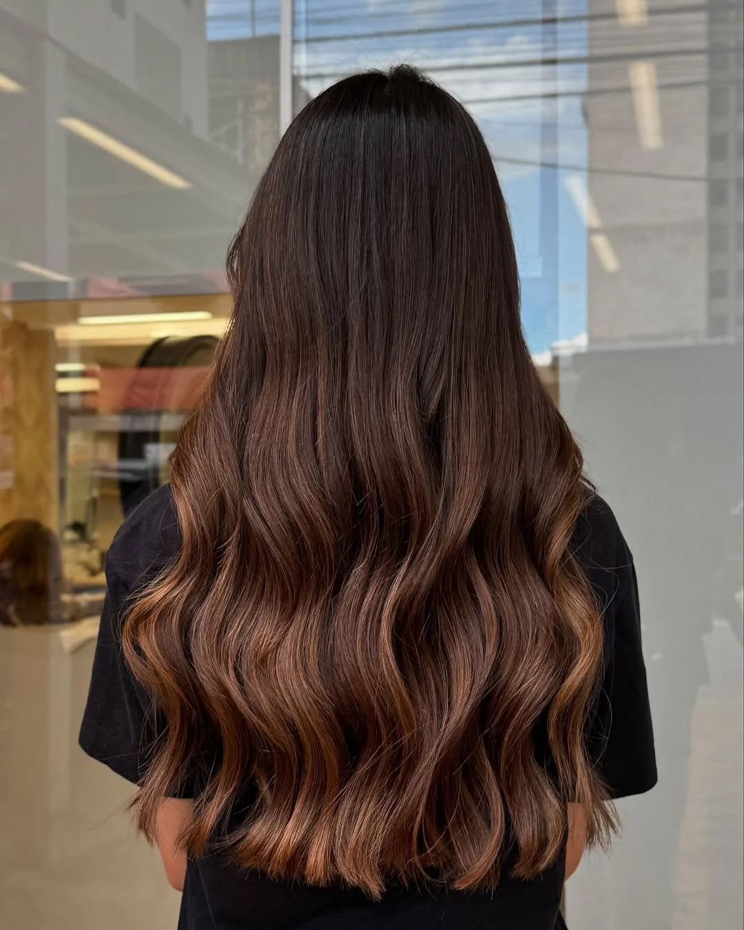 15 Mocha Hair Color Ideas That Look Expensive Without Screaming “I Spent My Whole Paycheck” 1 Mocha Hair Color