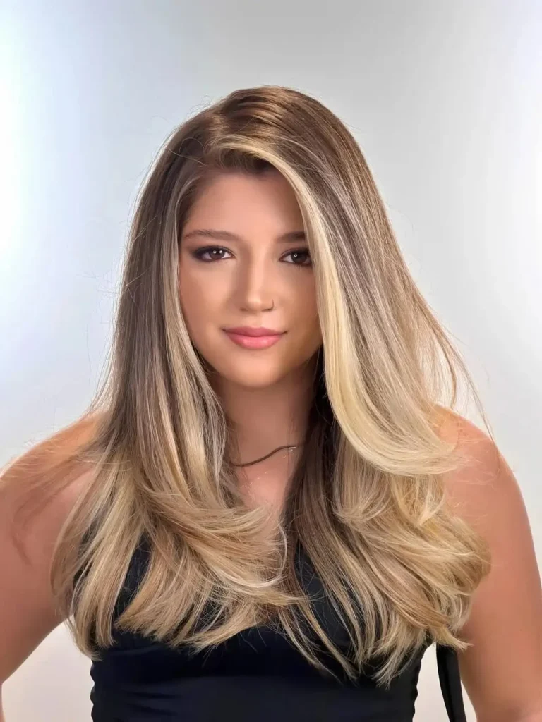 16 Cool Hair Color Ideas That Instantly Make Your Look Feel Expensive, Fun, and Very Main Character 13 Pearl Blonde