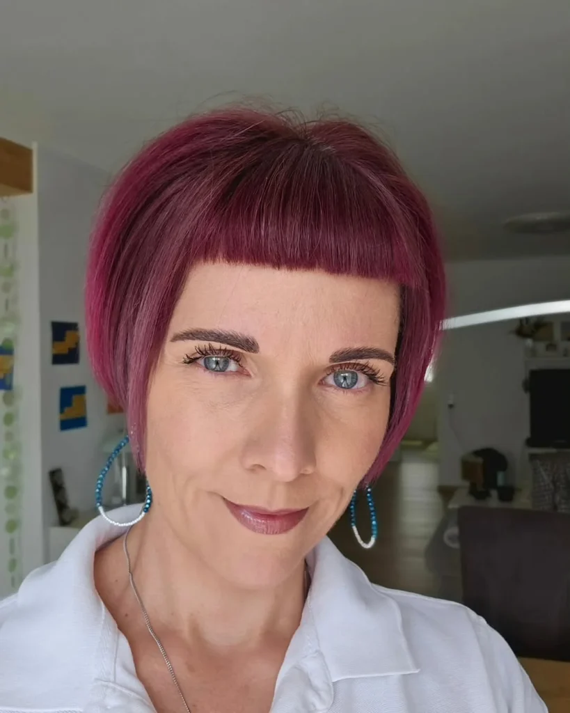 16 Cute Short Hair Ideas That Look Effortless, Chic, and Totally Screenshot-Worthy 11 Short Hair With Baby Bangs