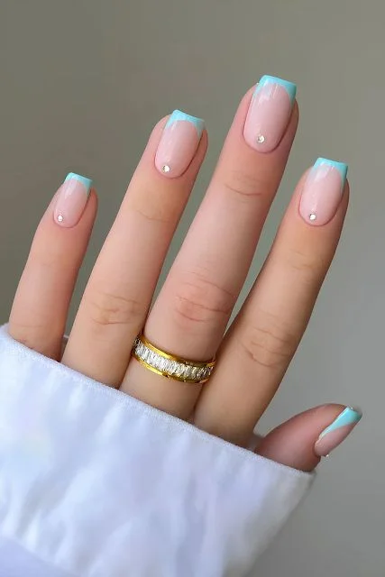 16 Tiffany Blue Nails That Look Expensive Without Even Trying 11 Short Tiffany Blue Square Nails