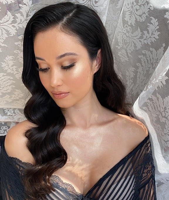 Soft Hollywood Waves
