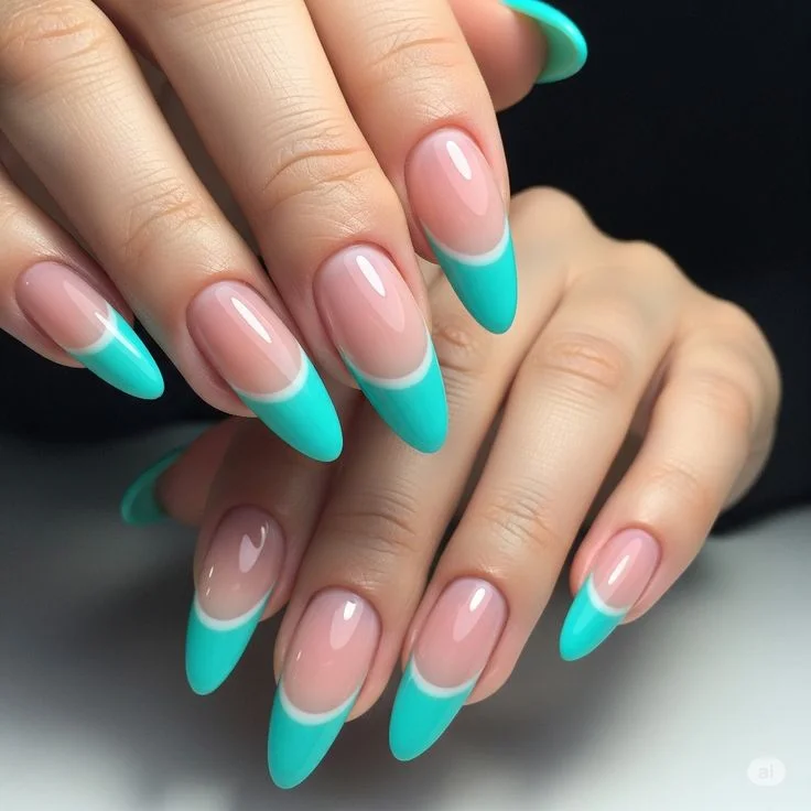 16 Tiffany Blue Nails That Look Expensive Without Even Trying 3 Tiffany Blue French Tips