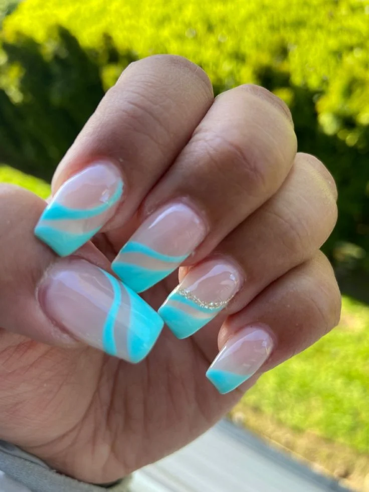 16 Tiffany Blue Nails That Look Expensive Without Even Trying 16 Tiffany Blue Swirl Nails