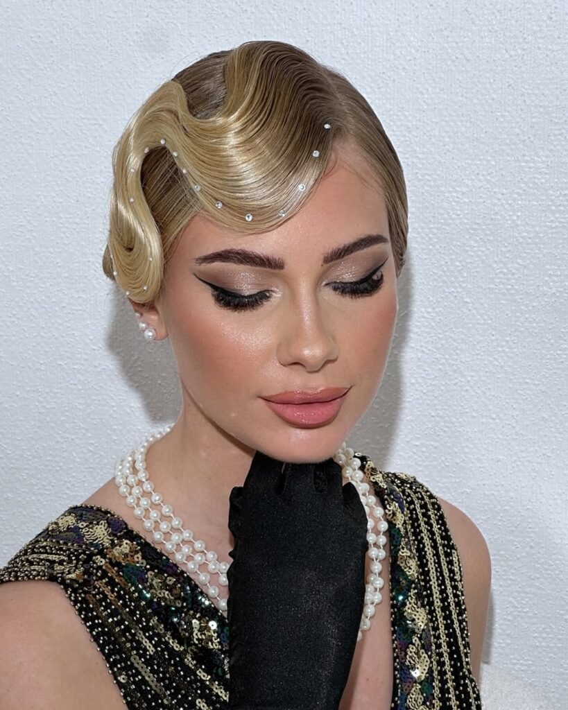 Vintage Finger Waves hair