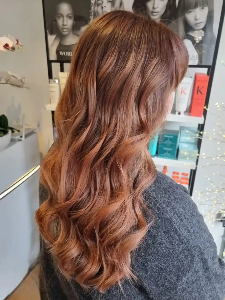 15 Mocha Hair Color Ideas That Look Expensive Without Screaming “I Spent My Whole Paycheck” 11 Warm Mocha Chestnut Hair
