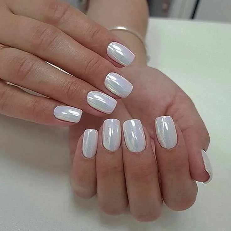 White Chrome Short Nails