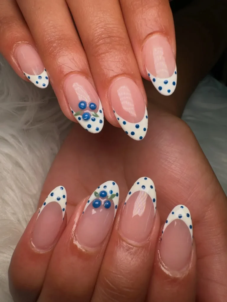 17 Blueberry Nails That Look Sweet, Fresh, and Low-Key Expensive 3 Blueberry French Tips