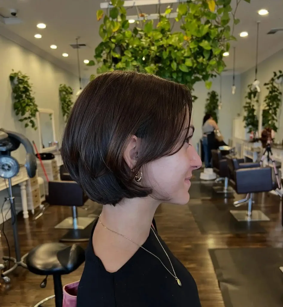 16 Medium Short Hair Ideas That Look Stylish and Easy to Maintain 11 French Bob