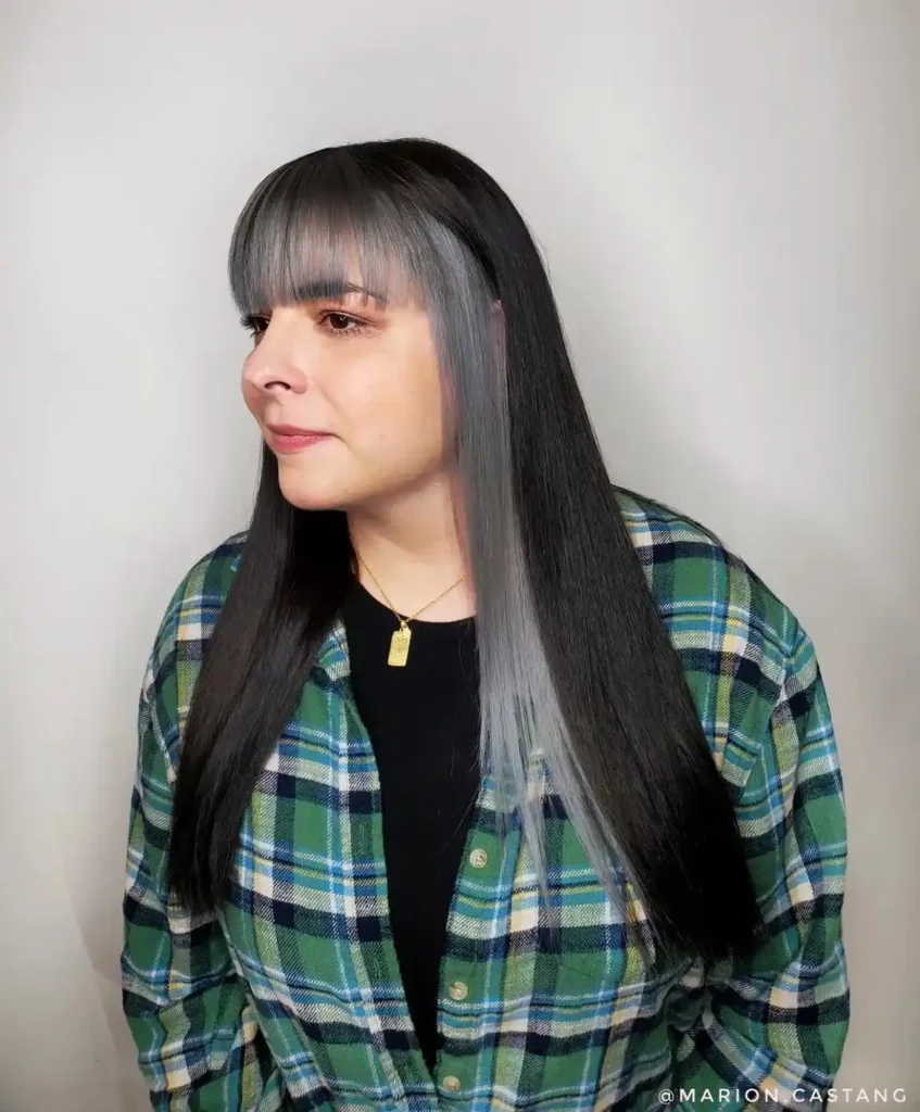 17 Grey Hair Color Ideas That Look Expensive, Cool, and Effortlessly Chic 6 Grey Money Piece Highlights