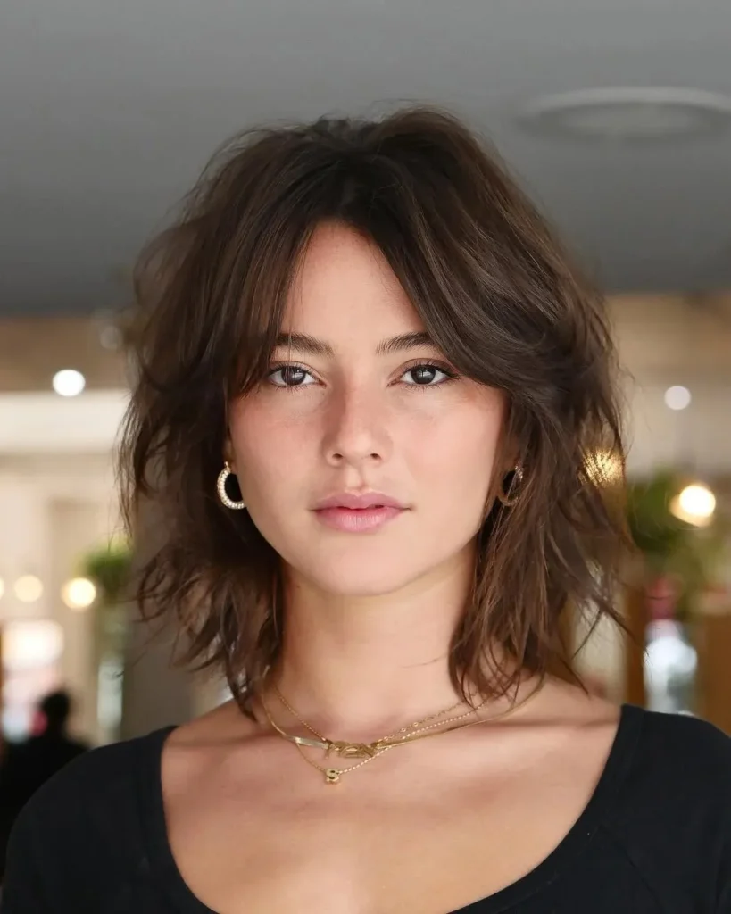 17 Short Thick Hair Ideas That Will Instantly Upgrade Your Look (No Effort, All Style) 16 Messy Layered Lob
