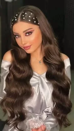 15 Elegant Hairstyle Ideas That Make You Look Expensive Without Trying Too Hard 16 Pearl Accessorized Waves