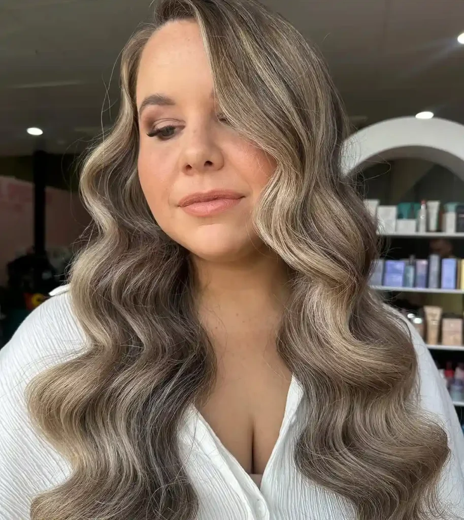 15 Elegant Hairstyle Ideas That Make You Look Expensive Without Trying Too Hard 3 Soft Hollywood Waves