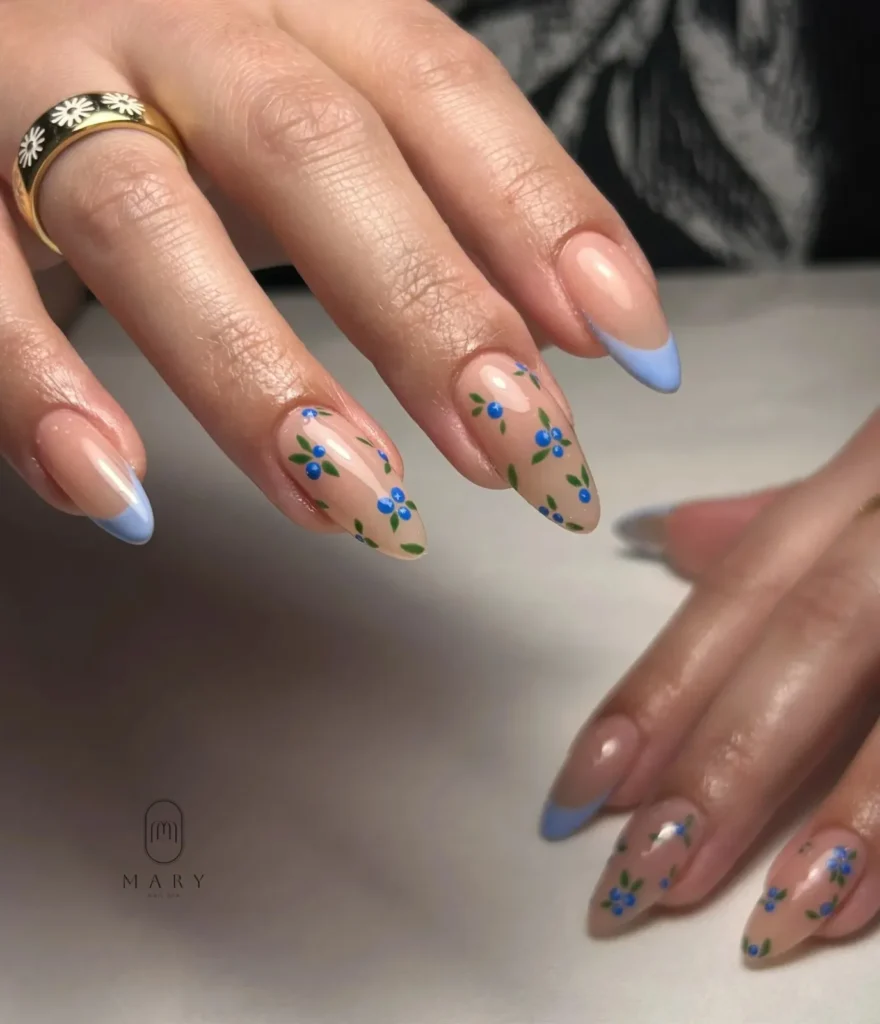 17 Blueberry Nails That Look Sweet, Fresh, and Low-Key Expensive 6 Tiny Blueberry Doodle Nails