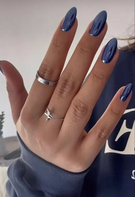 16 Blue Chrome Nails That Look Expensive, Cool, and Main Character Approved 17 Blue Chrome Glazed Donut Nails