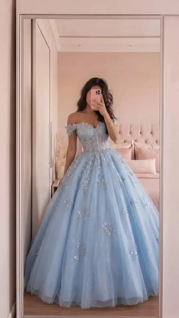 18 Disney Outfit Ideas That Look Magical Without Feeling Like a Costume 5 Cinderella Inspired Blue Dress