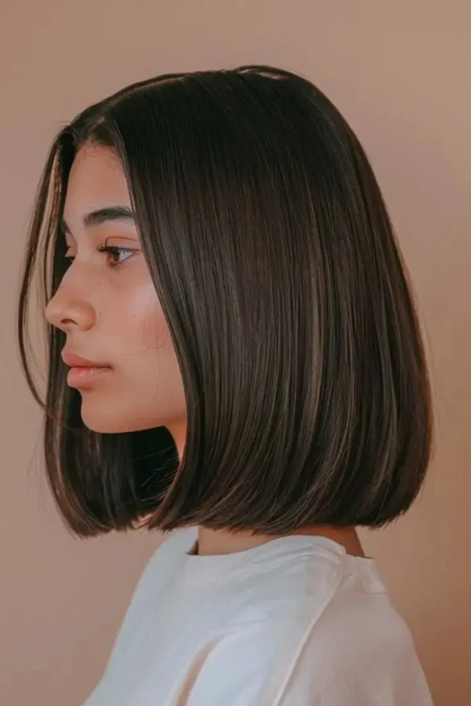 18 Short Dark Hair Ideas That Look Expensive, Chic, and Way Too Easy to Pull Off 10 Dark Blunt Cut Bob
