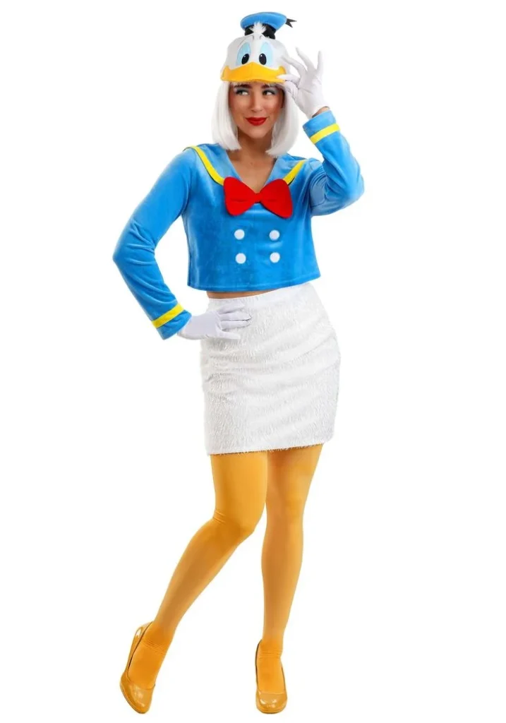 18 Disney Outfit Ideas That Look Magical Without Feeling Like a Costume 10 Donald Duck Blue and White Outfit