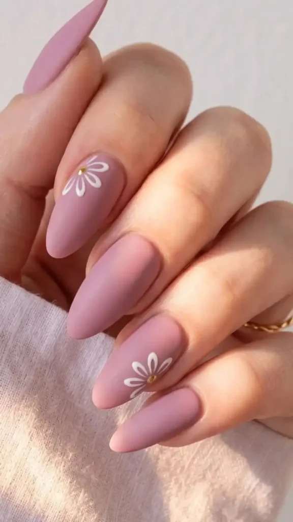 16 Classy Almond Nails That Make Every Outfit Look Expensive (Your New Everyday Nail Obsession) 15 Matte Almond Nails