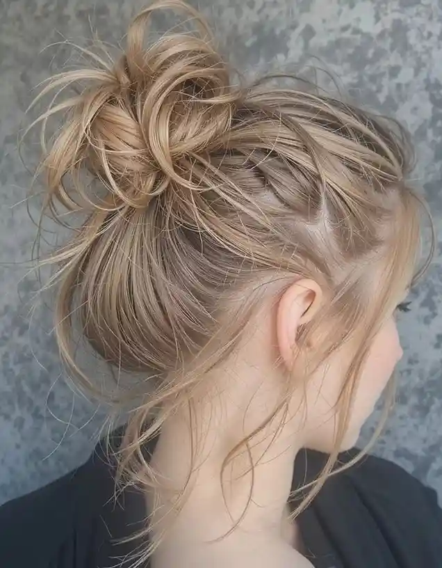 15 Short Hair Updo Ideas That Look Expensive, Effortless, and Ready in Minutes 3 Messy Mini Bun