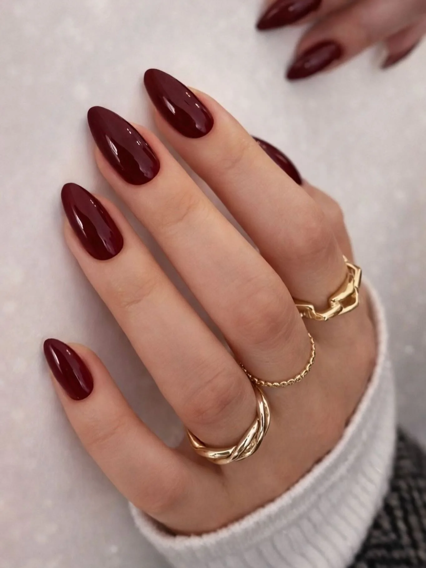 15 Nude Almond Nails That Look Expensive, Chic, and Perfect With Literally Everything 18 Nude Almond Nails