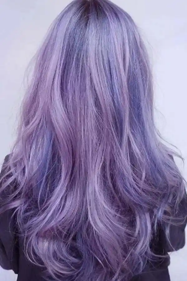 19 Purple Hair Color Ideas That Look Expensive, Cool, and Just a Little Bit Dangerous 2 Soft Lavender Purple Hair