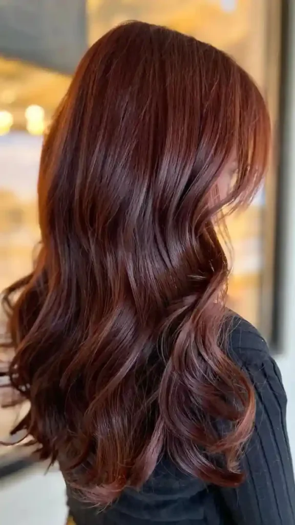15 Red Brown Hair Color Ideas That Look Expensive, Warm, and Seriously Stunning 10 Soft Reddish Chestnut