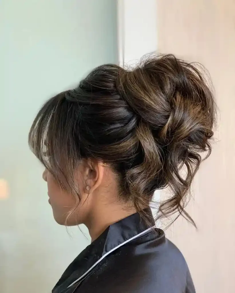 The Effortless Messy Bun