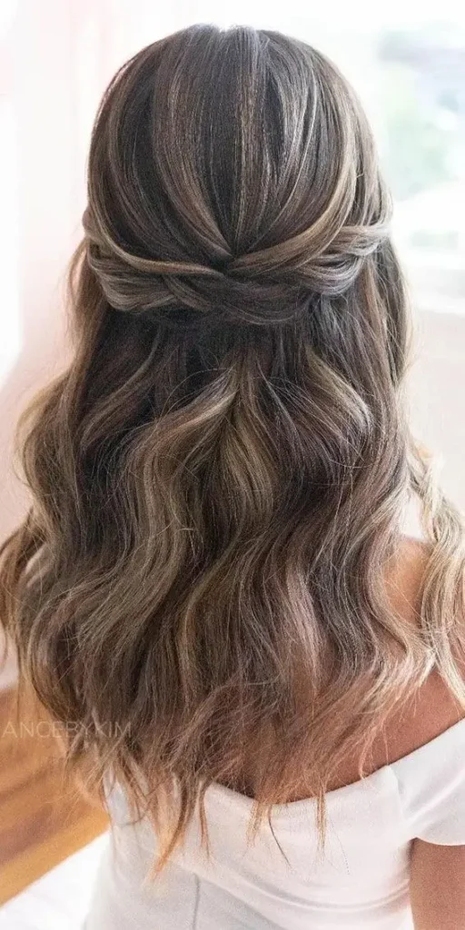 18 Work Hairstyles Ideas That Make You Look Polished Before Your Coffee Even Kicks In 13 Twisted Half Up Hairstyle