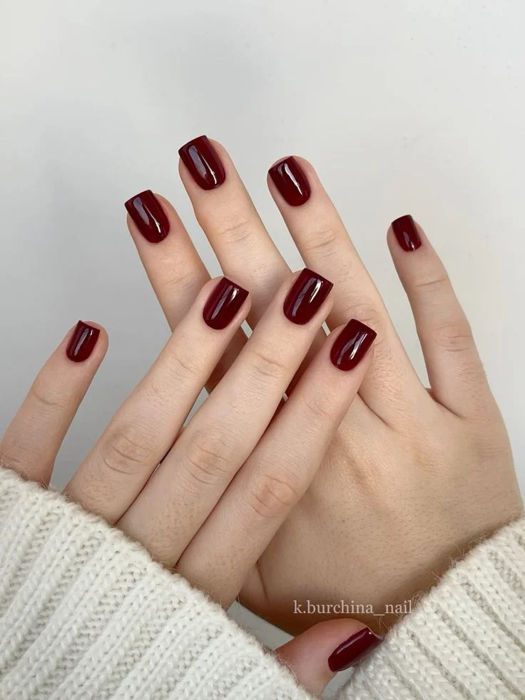 15 Fall Square Nails Ideas That Look Chic, Clean, And Perfect For Autumn 2 Burgundy Square Nails