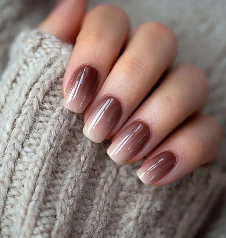 15 Fall Square Nails Ideas That Look Chic, Clean, And Perfect For Autumn 5 Caramel Square Ombre Nails