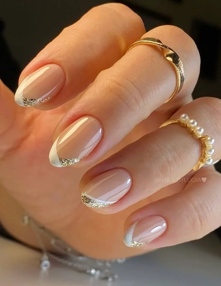 16 Fall Nails French Tip Ideas That Give A Classic Manicure A Cozy Autumn Twist 14 Nude French Tips With Gold Lines