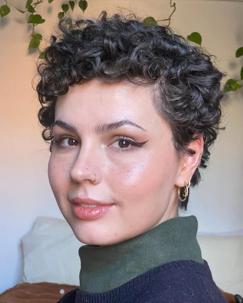 18 Short Haircuts for Round Faces Ideas That Instantly Slim, Lift, and Serve Main Character Energy 13 Curly Pixie with Height