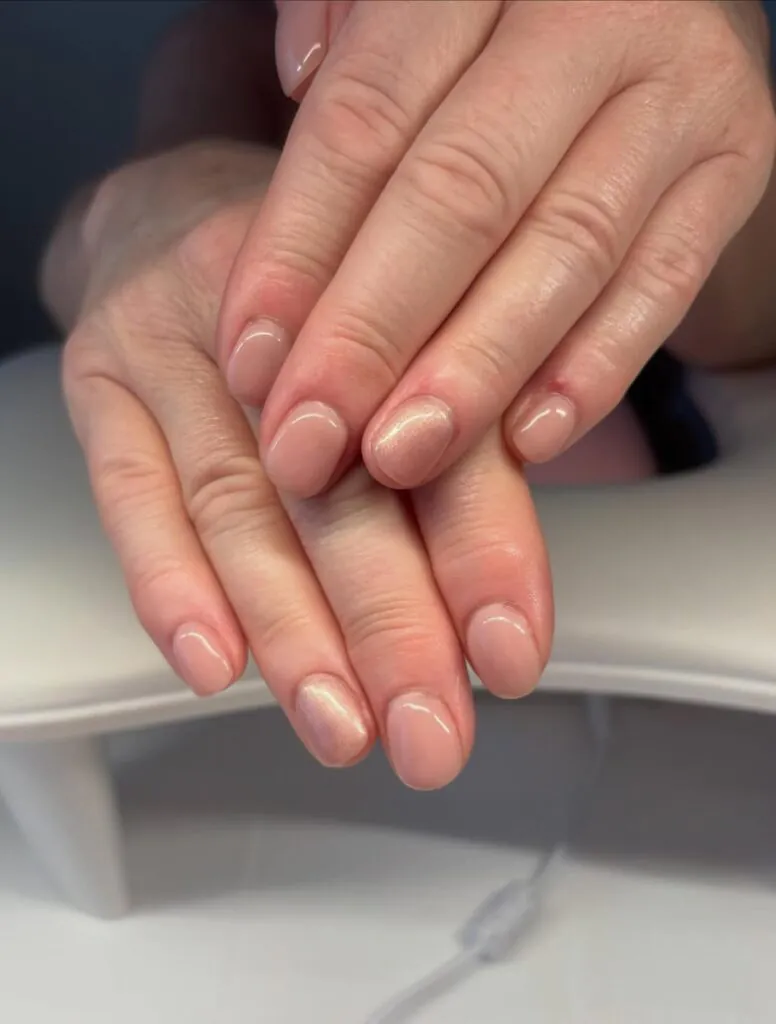 19 Short Natural Nails That Prove Less Is Actually More (And Way More Chic) 20 Short Natural Nails
